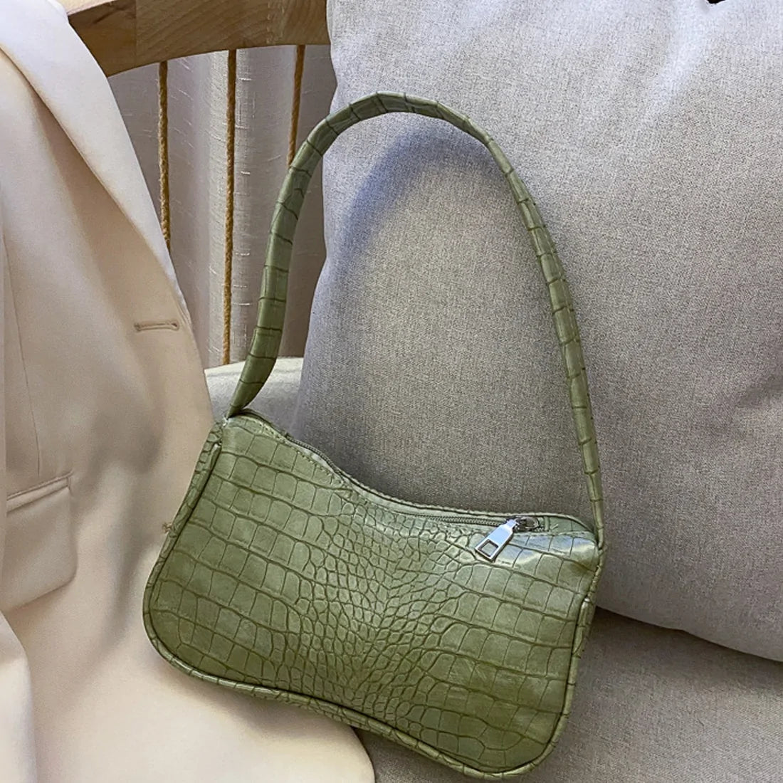 Crocodile Pattern Leather Shoulder Bag